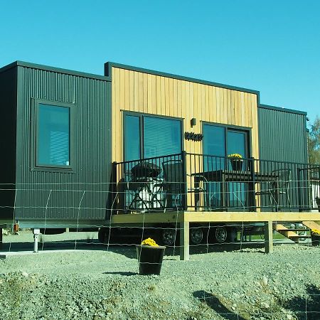 Boutique Tiny House - Te Anau Country Accommodation Bagian luar foto