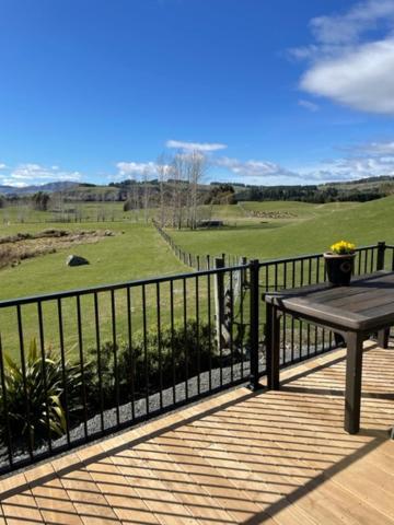 Boutique Tiny House - Te Anau Country Accommodation Bagian luar foto
